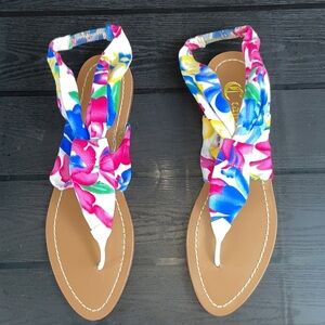 NWT Boho Candela Thong flat MULTICOLOR FLORAL hippie TROPICAL  flower SANDAL 7